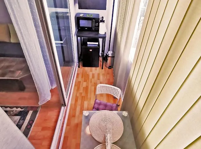 Cozy Studio Athenee Apartment *